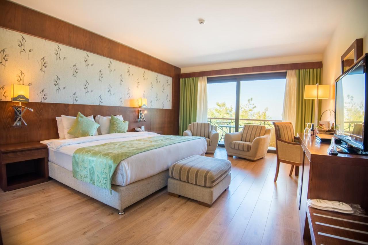 Korineum Golf & Beach Resort Agios Georgios  Ngoại thất bức ảnh