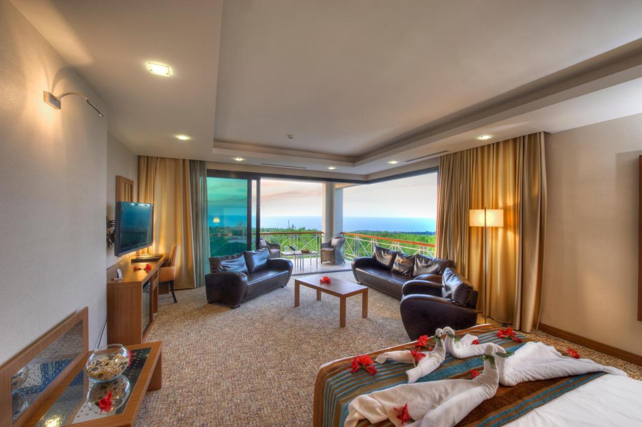 Korineum Golf & Beach Resort Agios Georgios  Ngoại thất bức ảnh