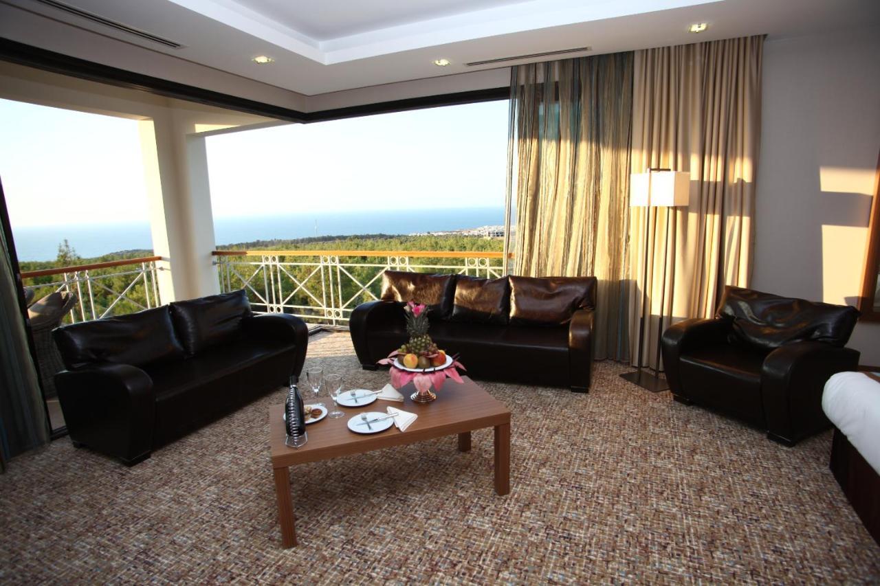 Korineum Golf & Beach Resort Agios Georgios  Ngoại thất bức ảnh